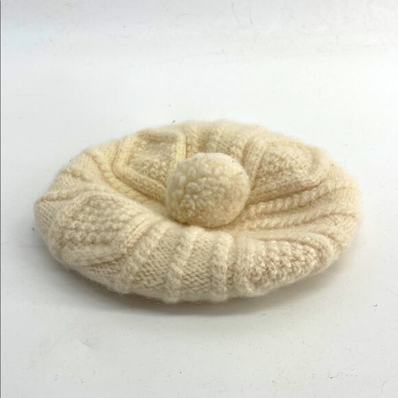 Carraig Donn Accessories - Carraig Donn Handknit Ireland 100% merino wool cable knit Pom Pom beret hat